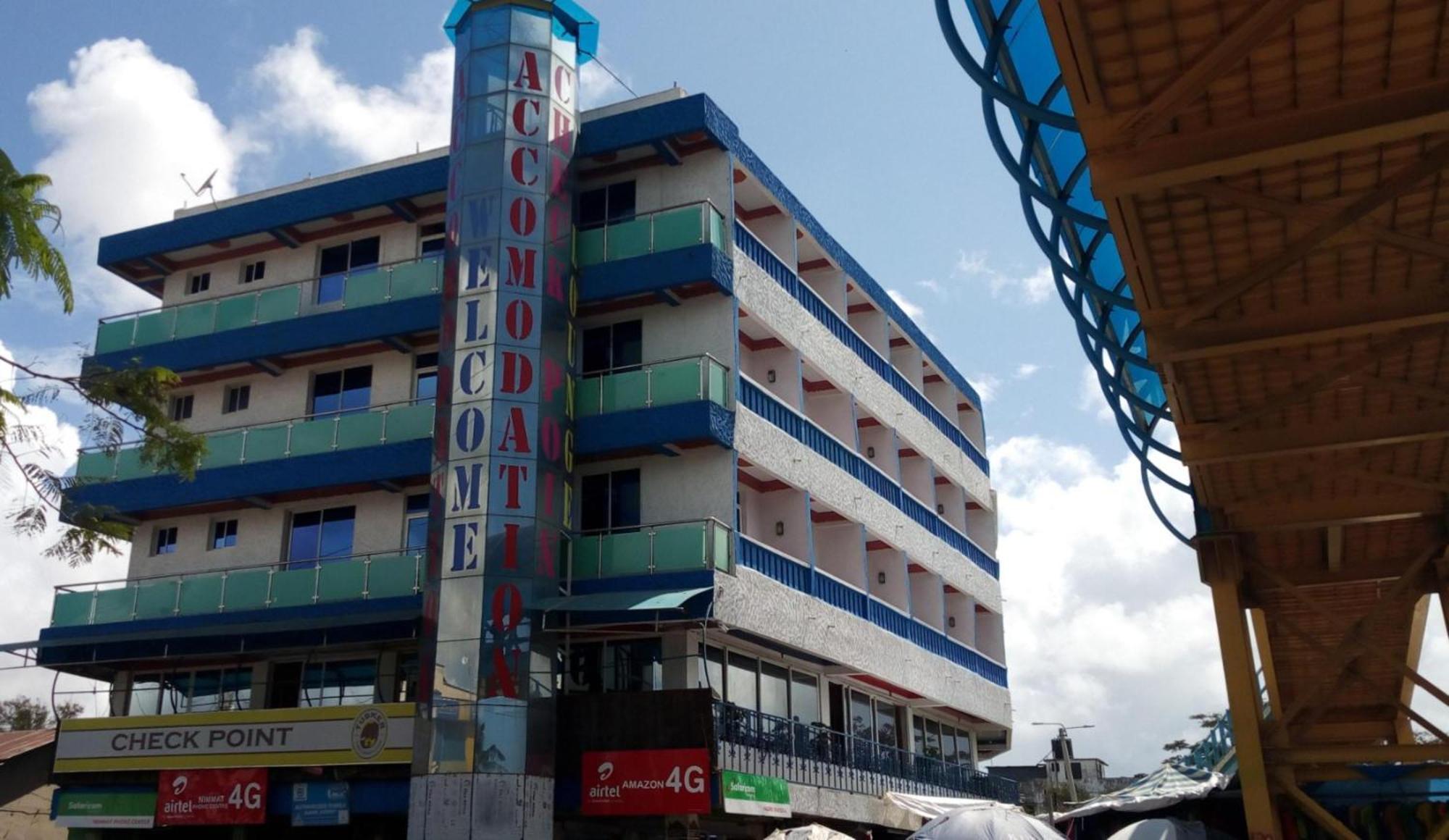 Checkpoint Inn Hotel, Mombassa Buitenkant foto
