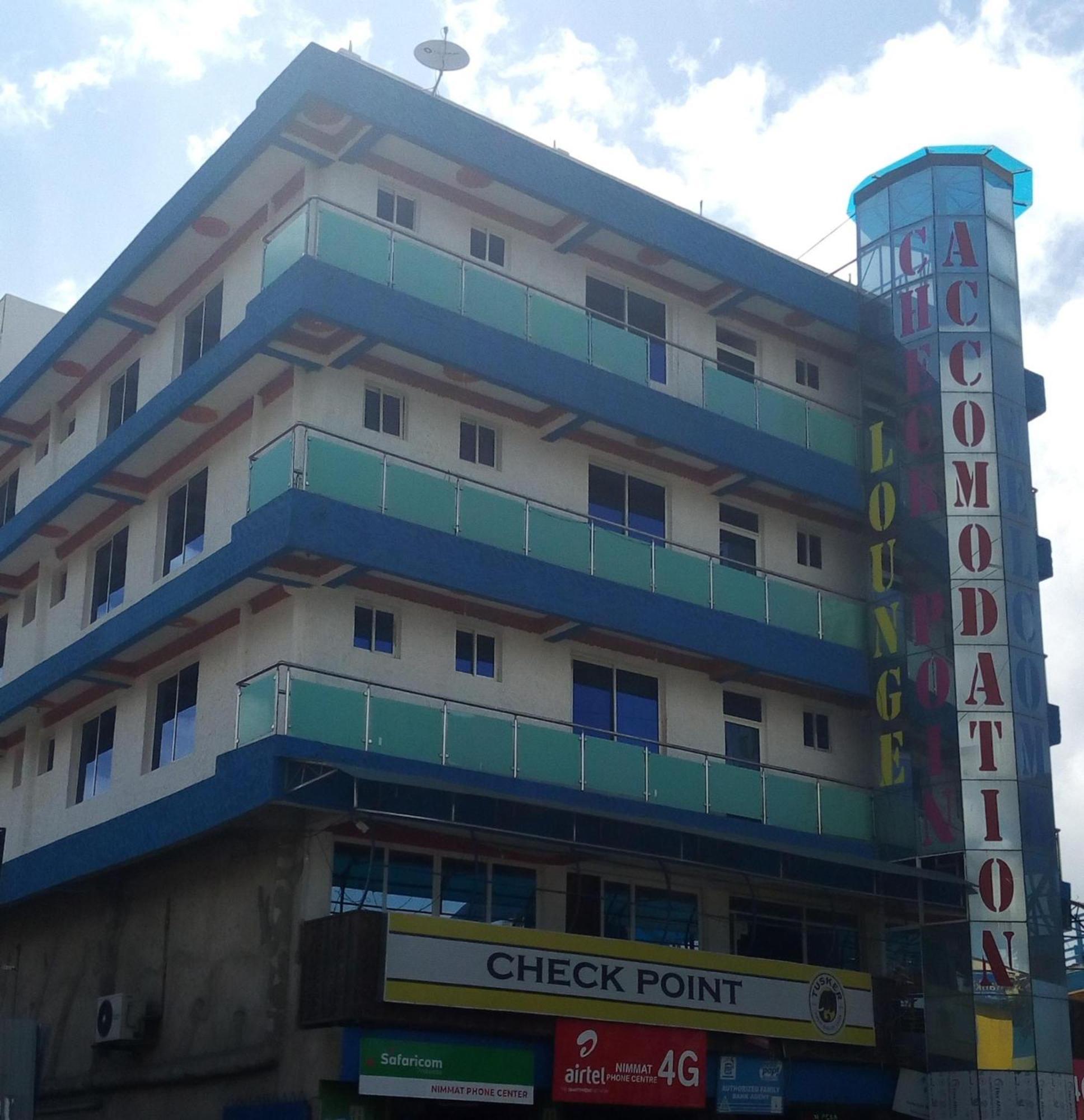 Checkpoint Inn Hotel, Mombassa Buitenkant foto